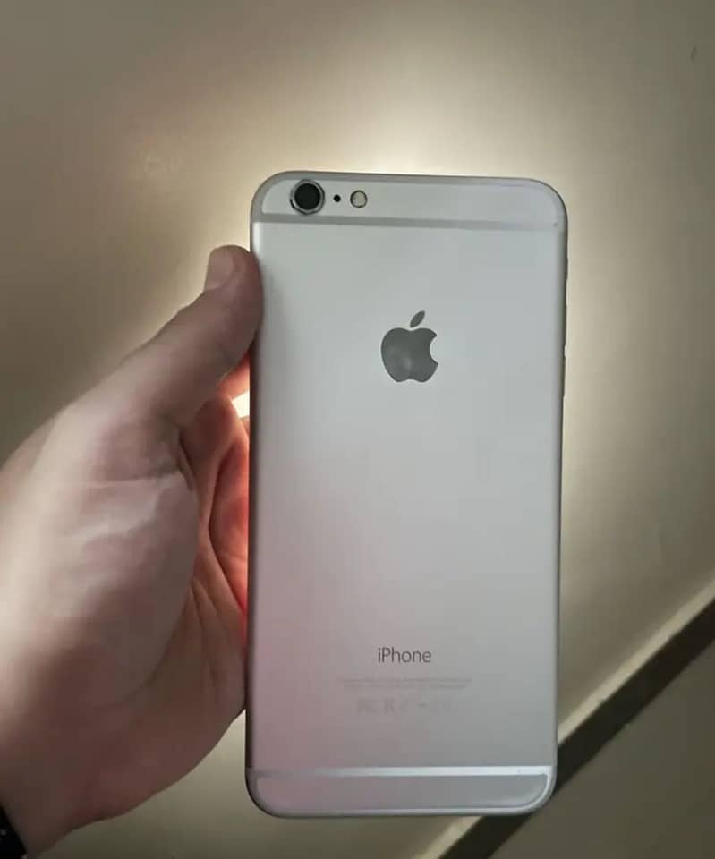 Apple iPhone 6 Plus 2
