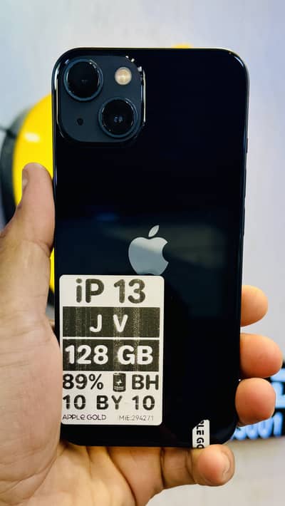 Apple iPhone 13