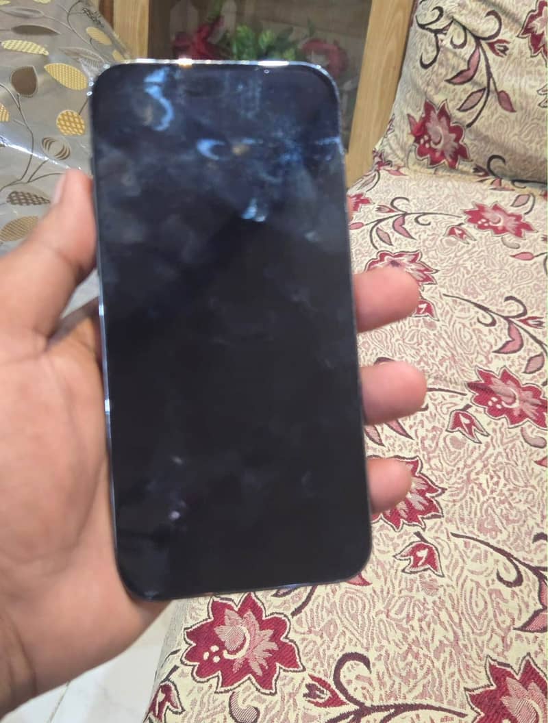 iphone 14 pro max 1
