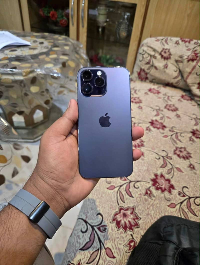 iphone 14 pro max 4