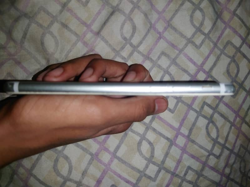 Apple iPhone 7 5