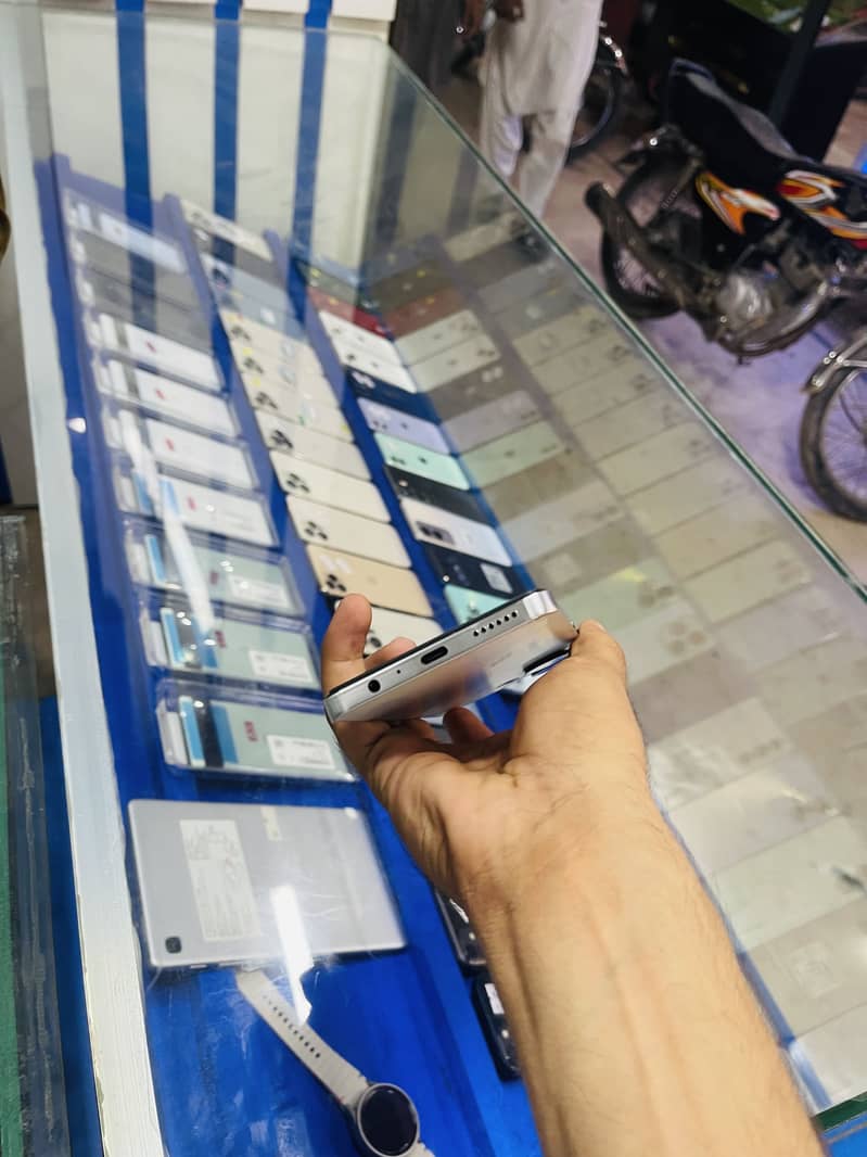 Tecno CAMON 20 2