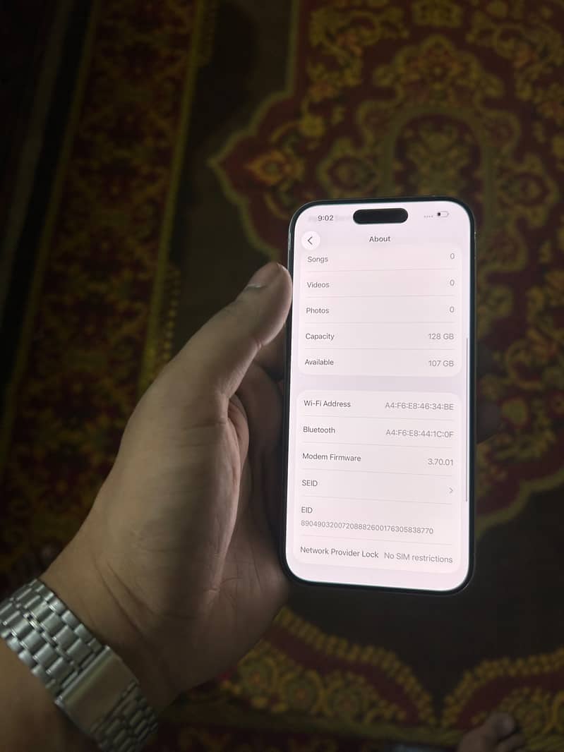 Apple iPhone 15 Pro 6