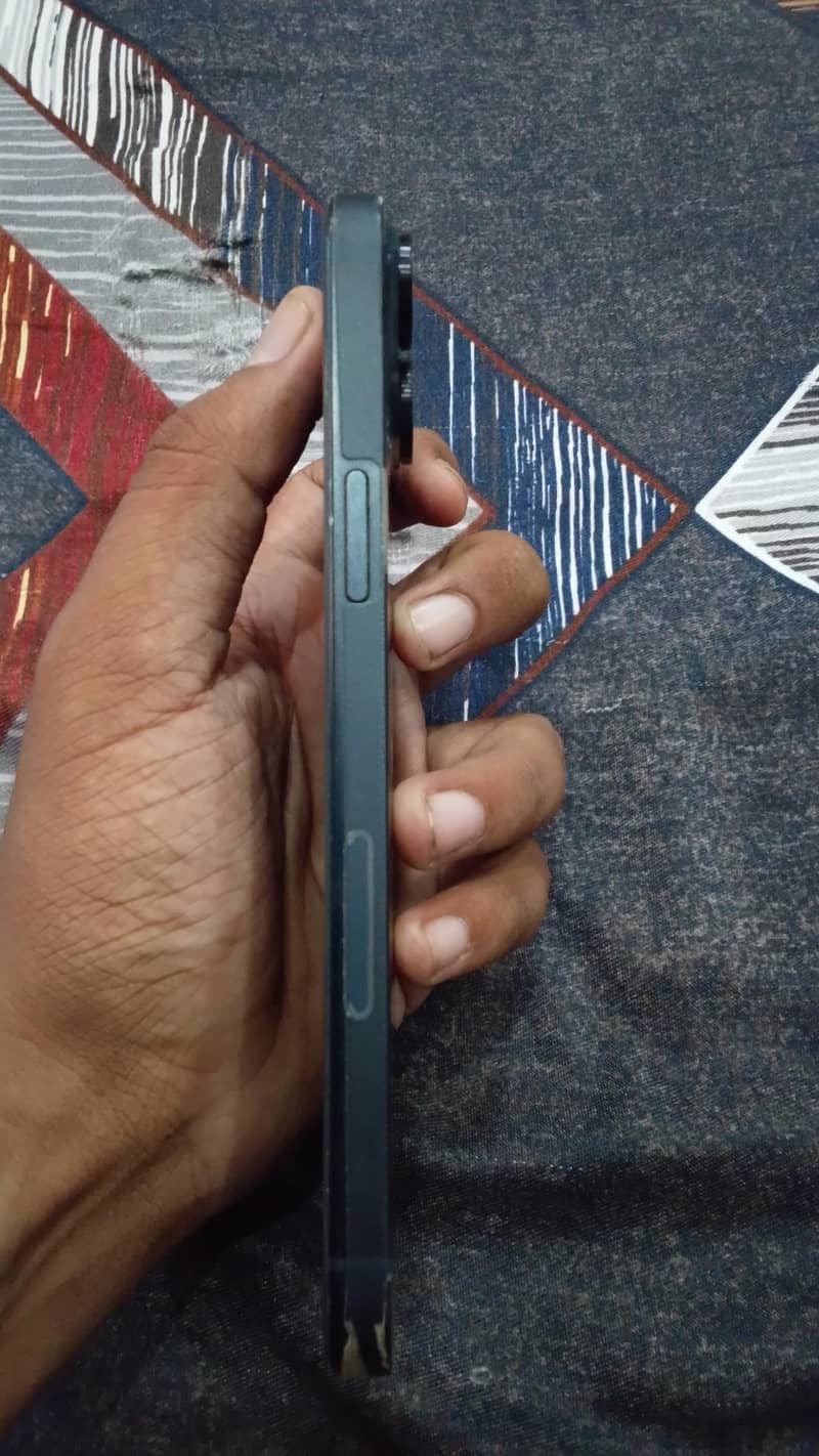 Apple iPhone 14 plus 3