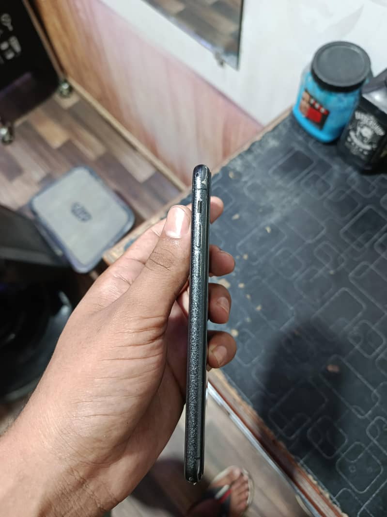 Apple iPhone X 2