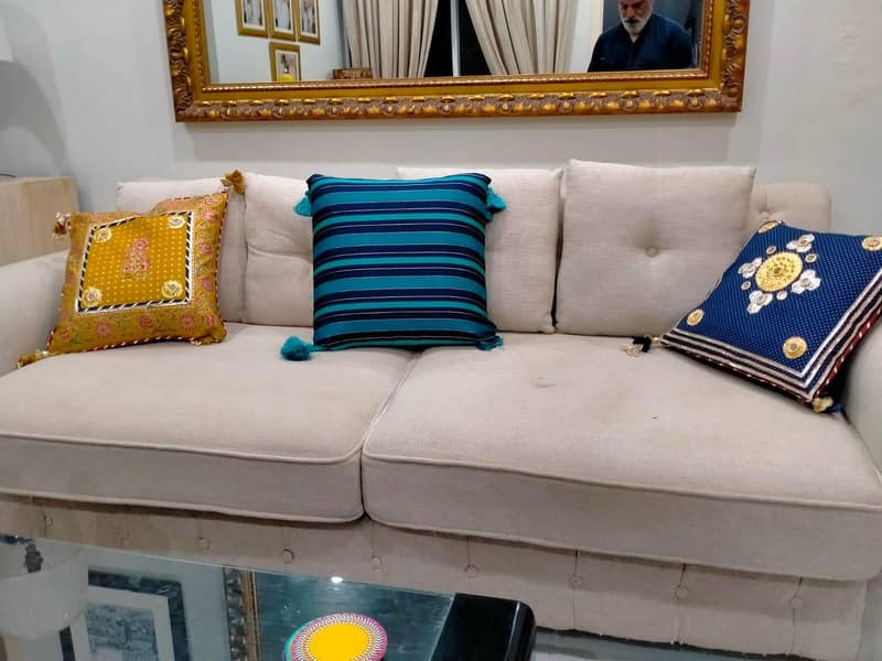 sofa 3 seater 0