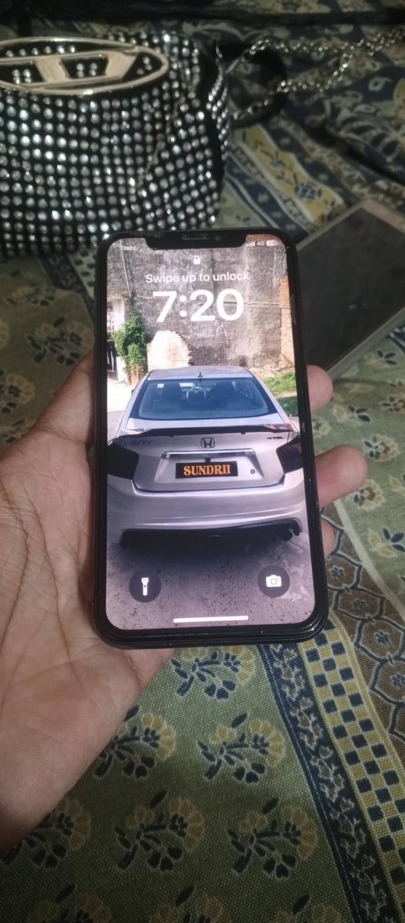 Apple iPhone X 3