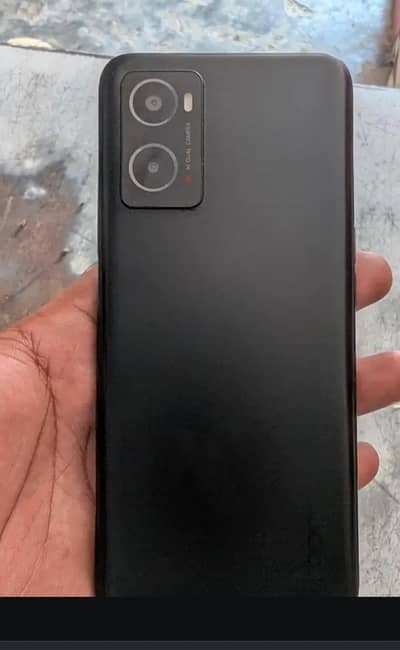 OPPO A76 black color 6 Ram 128 storage