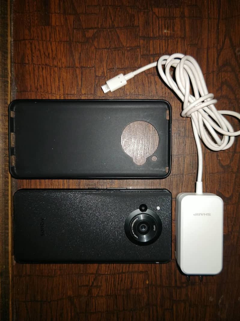 Sharp Aquos R7 4