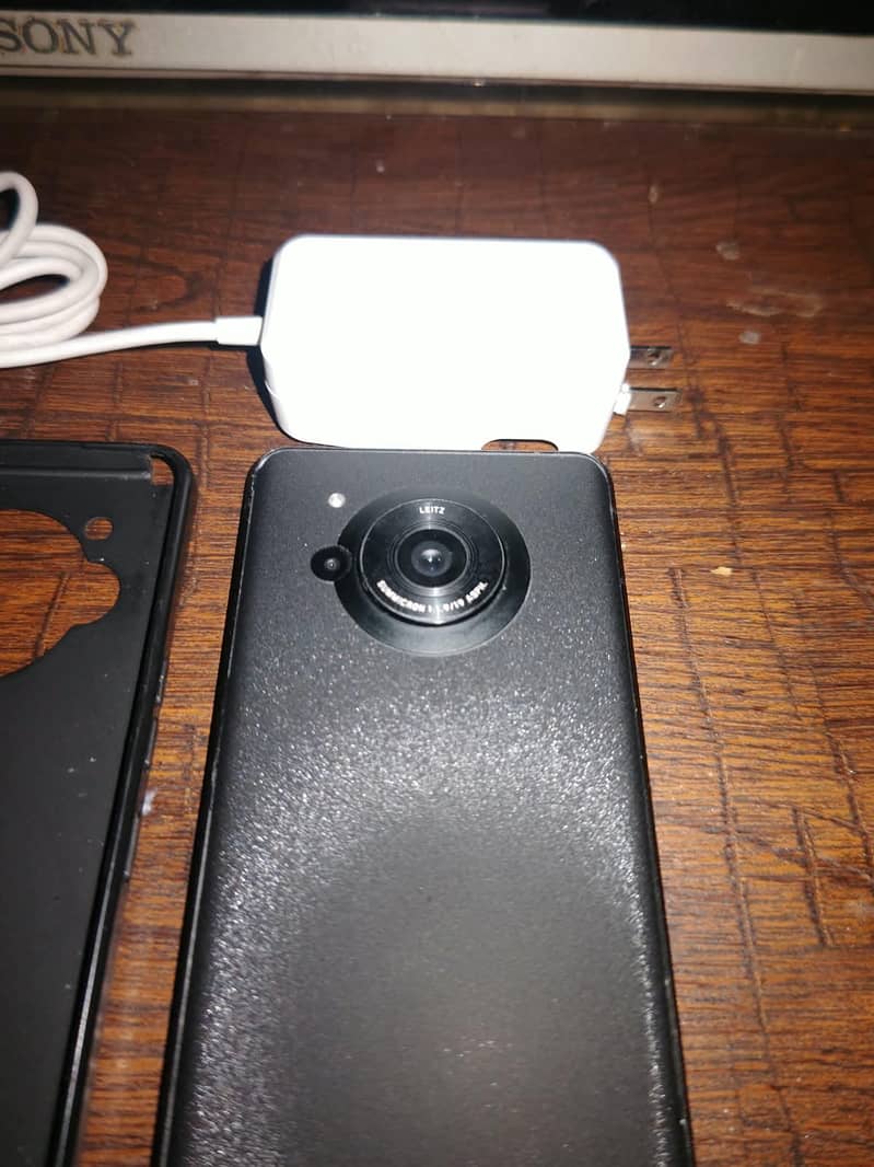 Sharp Aquos R7 5