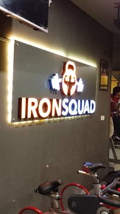 female urgent job offer gym reception