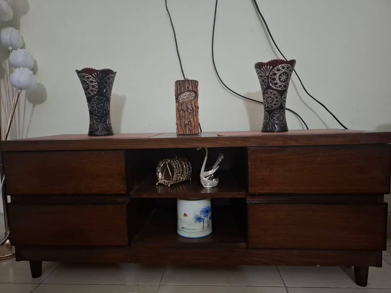 LED table 2