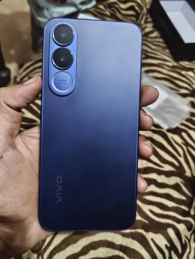 Vivo V70 FE 5G