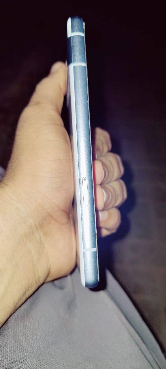 Google Pixel 7a 4