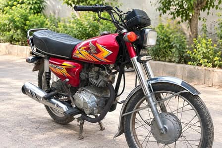 Honda 125 Karachi no model 2019 call 03151190497