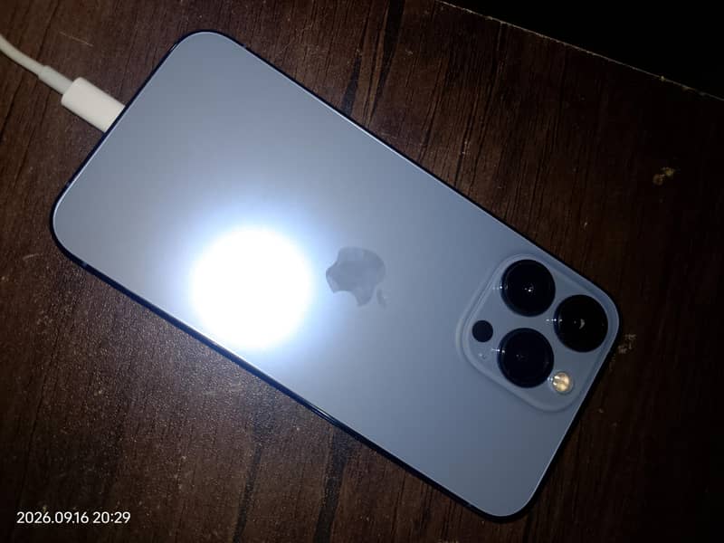 Apple iPhone 13 Pro 0
