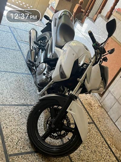Suzuki Inazuma GW 250