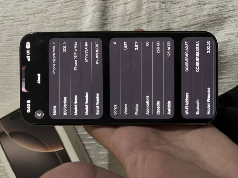 Apple iPhone 16 Pro Max 4