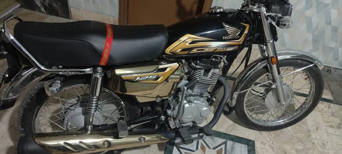 Honda 125S Gold Edition - Well Maintained