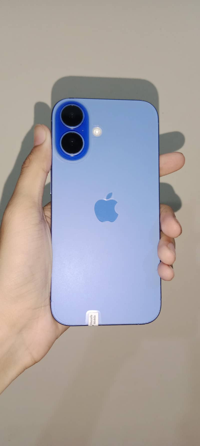 Apple iPhone 16 0