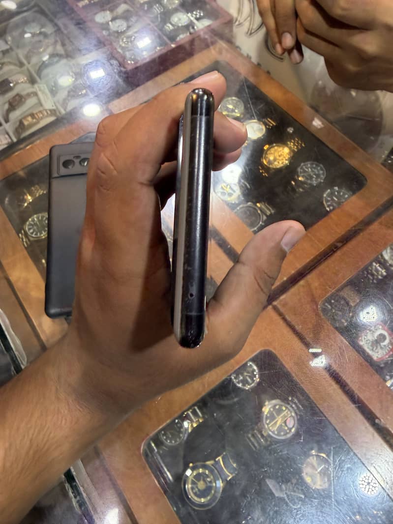 Google Pixel 6 Pro 2