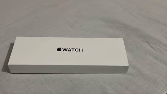 Apple Watch SE 3, 44mm GPS - Midnight - Brand New / Unopened