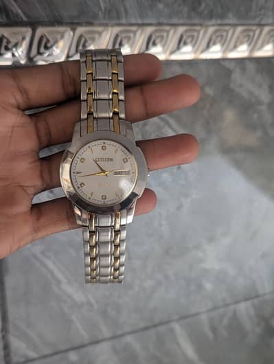 1 year used watch best condition