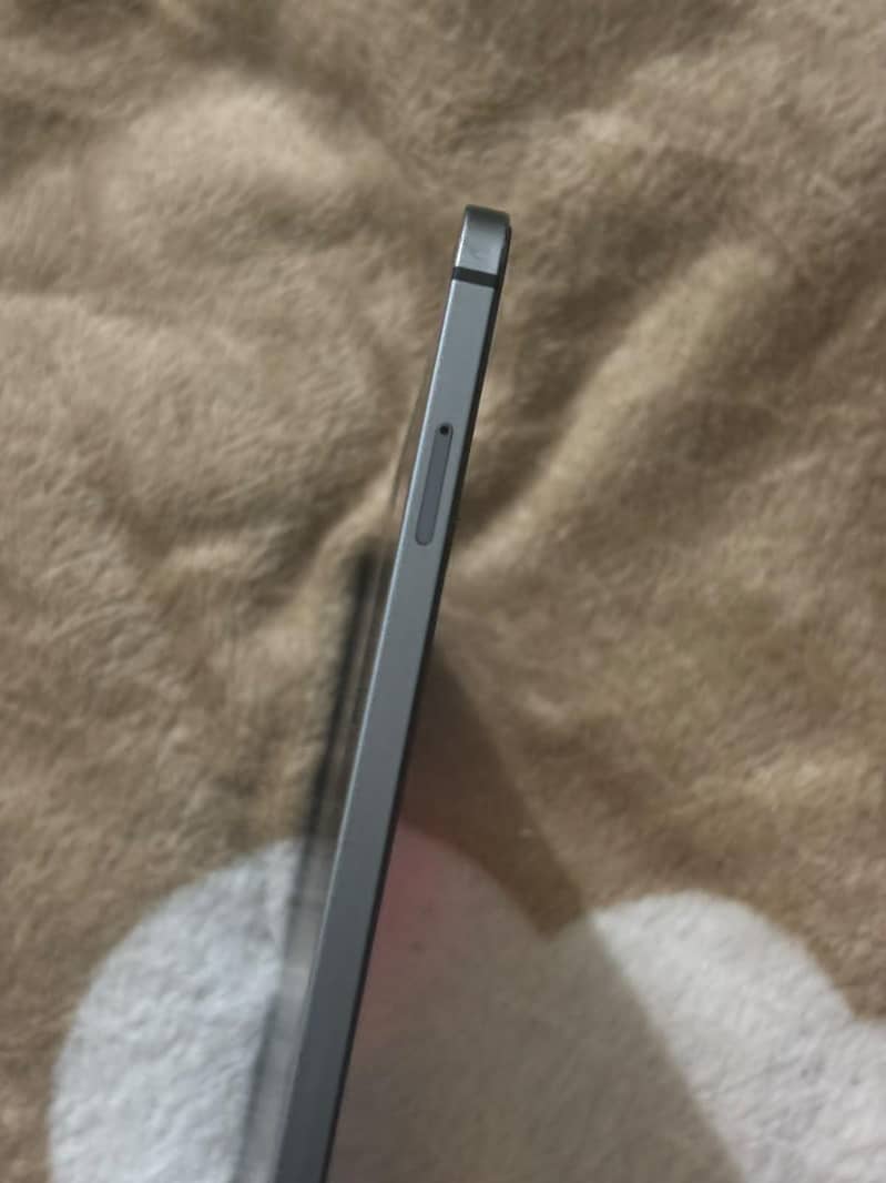 ipad pro (cellular ) 3rd Generation 5