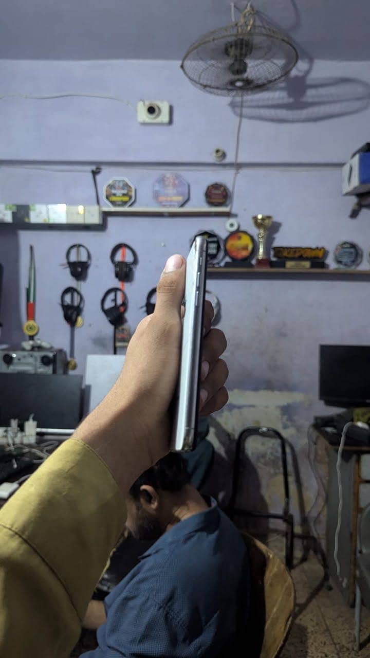 Apple iPhone X 9