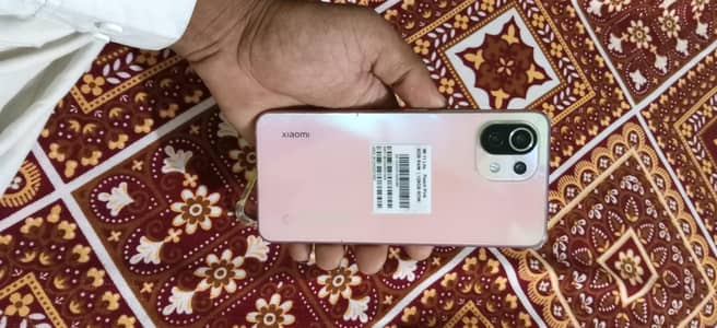 MI 11 lite. 6+2/128