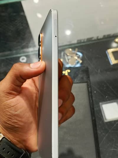 Infinix Hot 60 Pro (8GB/128GB) – 144Hz AMOLED
