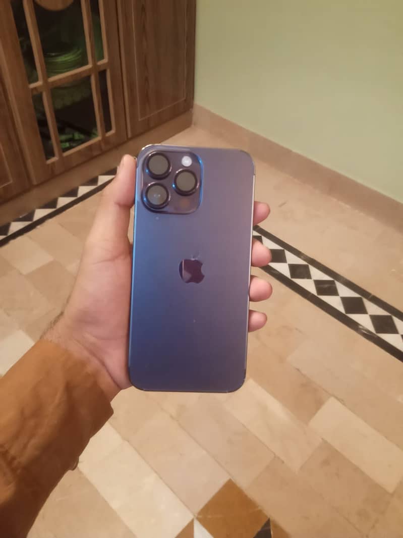 Apple iPhone 14 Pro Max 0