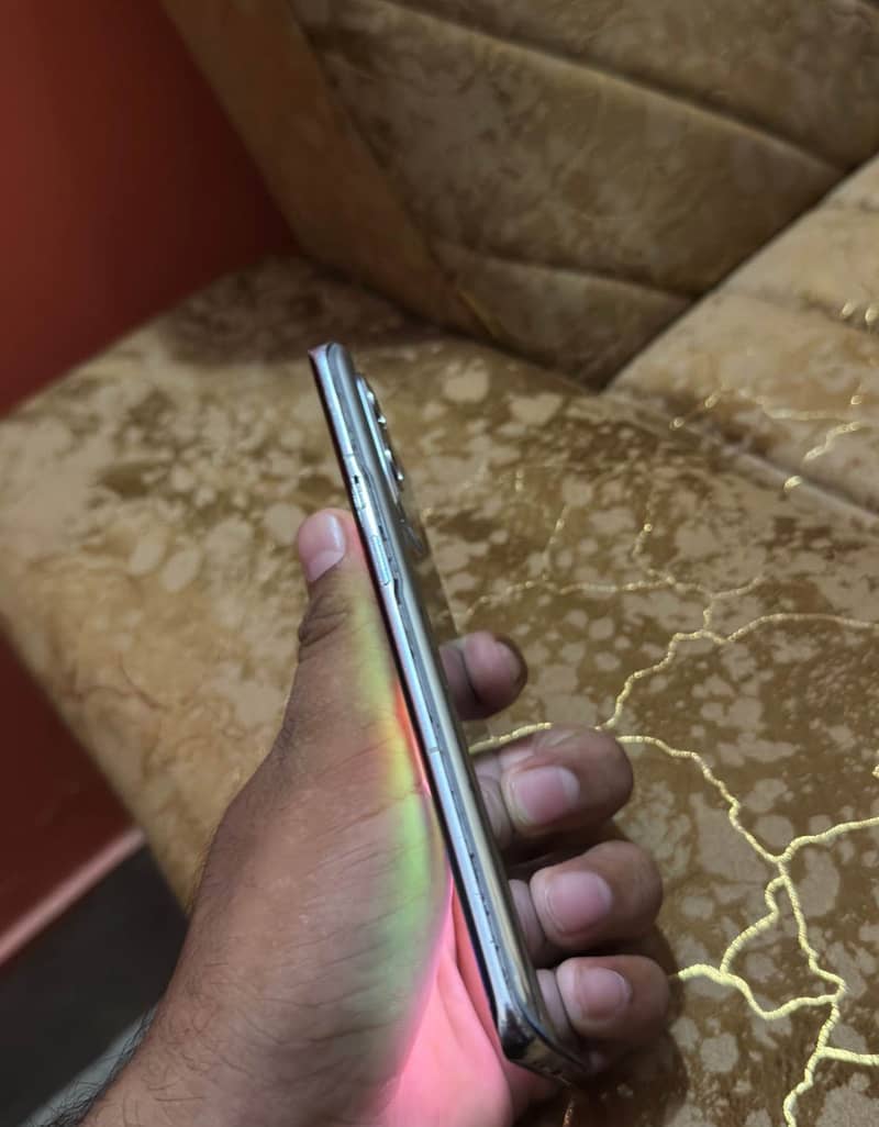 One Plus 9 Pro 4