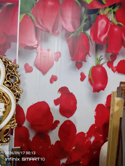 digital wall pailing 12 pannel piece with red flowers in good
