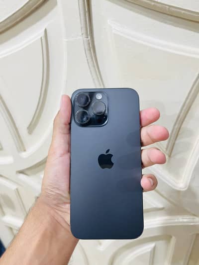 Apple iPhone 16 Pro Max