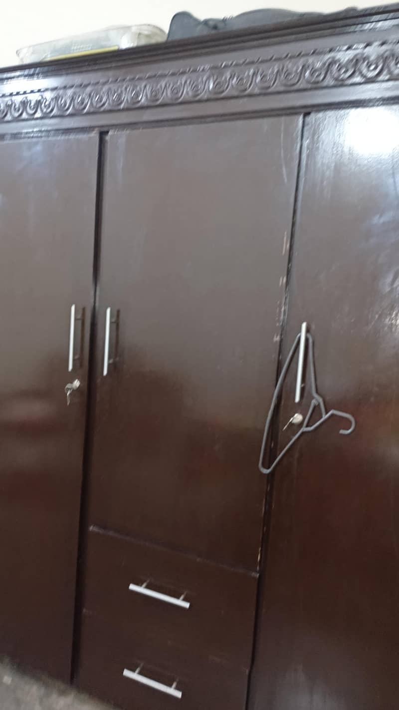 wardrobe 1