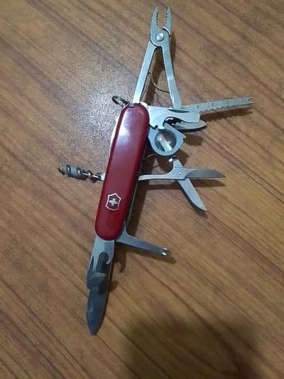 Original Victorinox Swiss Army Multi Tool – Swiss Made – Vintage
