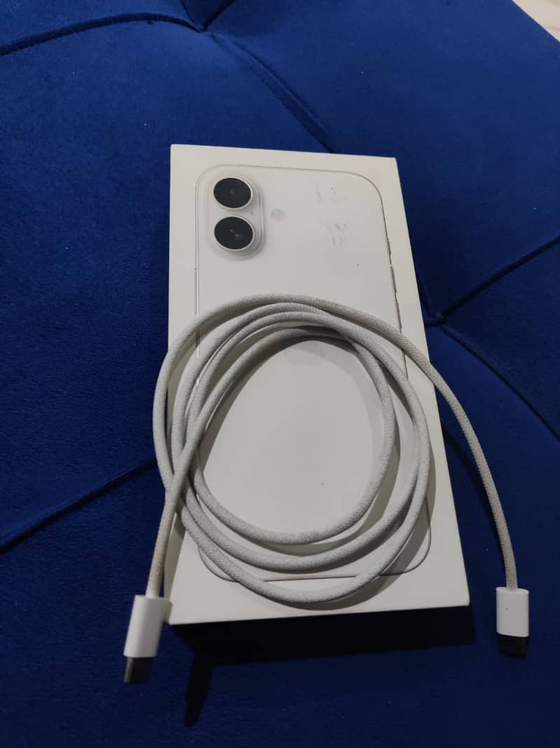 Apple iPhone 17 8