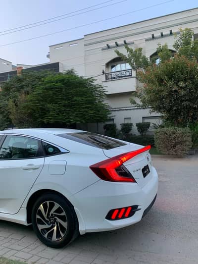 Honda Civic Oriel 2017