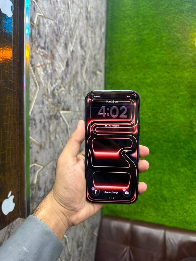 Apple iPhone 17 Pro Max 0