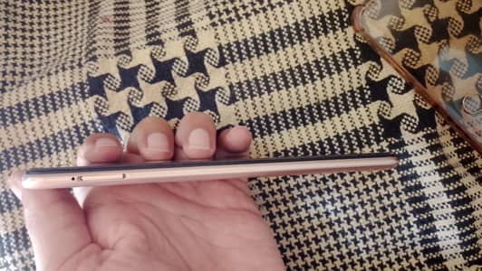 Vivo Y80i 2Gb Ram 16 Gb storage