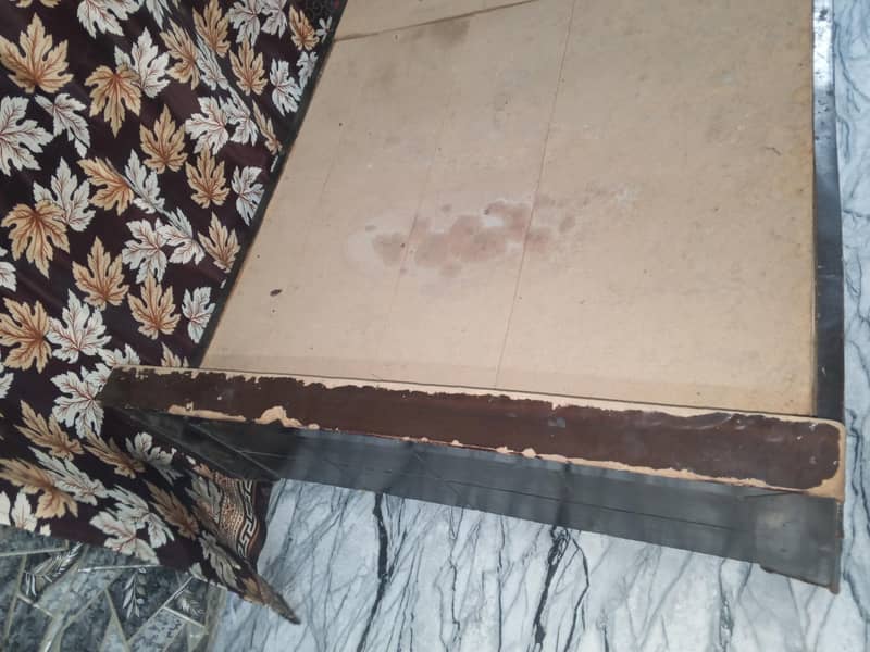 single bed 0