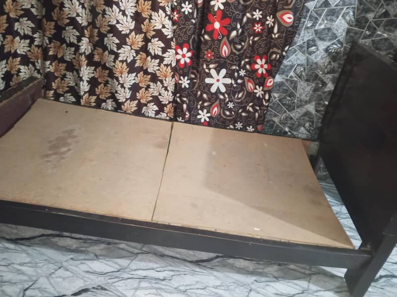 single bed 4