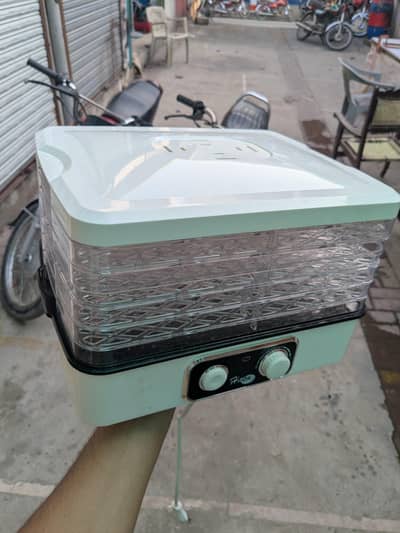 fruit dehydrator Still new