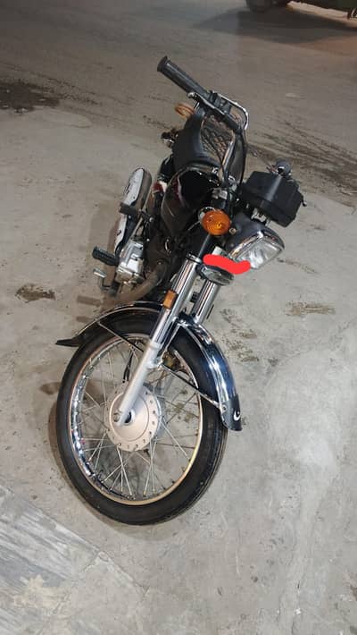 Total genuine honda 125 1st hand