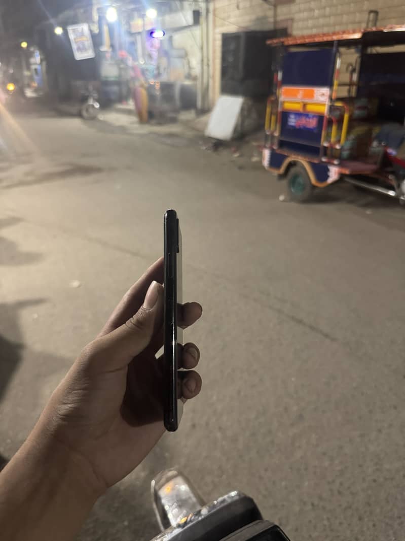 Apple iPhone X 2