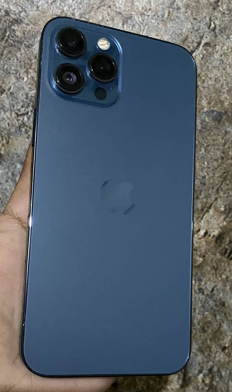 Apple iPhone 12 Pro Max 3