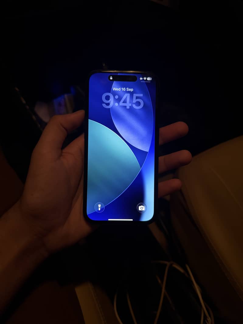 Apple iPhone 15jv 1
