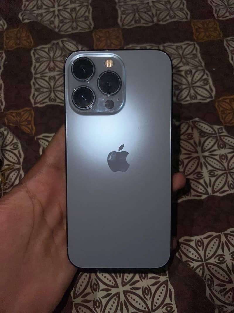 Apple iPhone 13 Pro 0