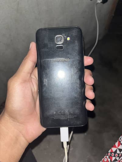 Samsung Mobile J6